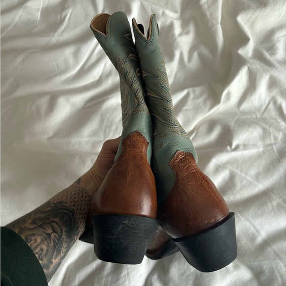 Ariat Legend Legacy Boots - Picture 4 of 10